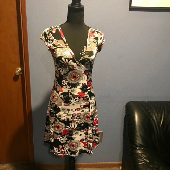 Donate 2/24 Faux wrap dress. Zeta Moda M/L excellent - Picture 1 of 5